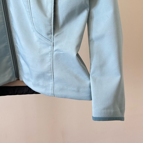 Vintage Arc'teryx Epsilon LT Hoody Jacket Women’s - Picture 6 of 15